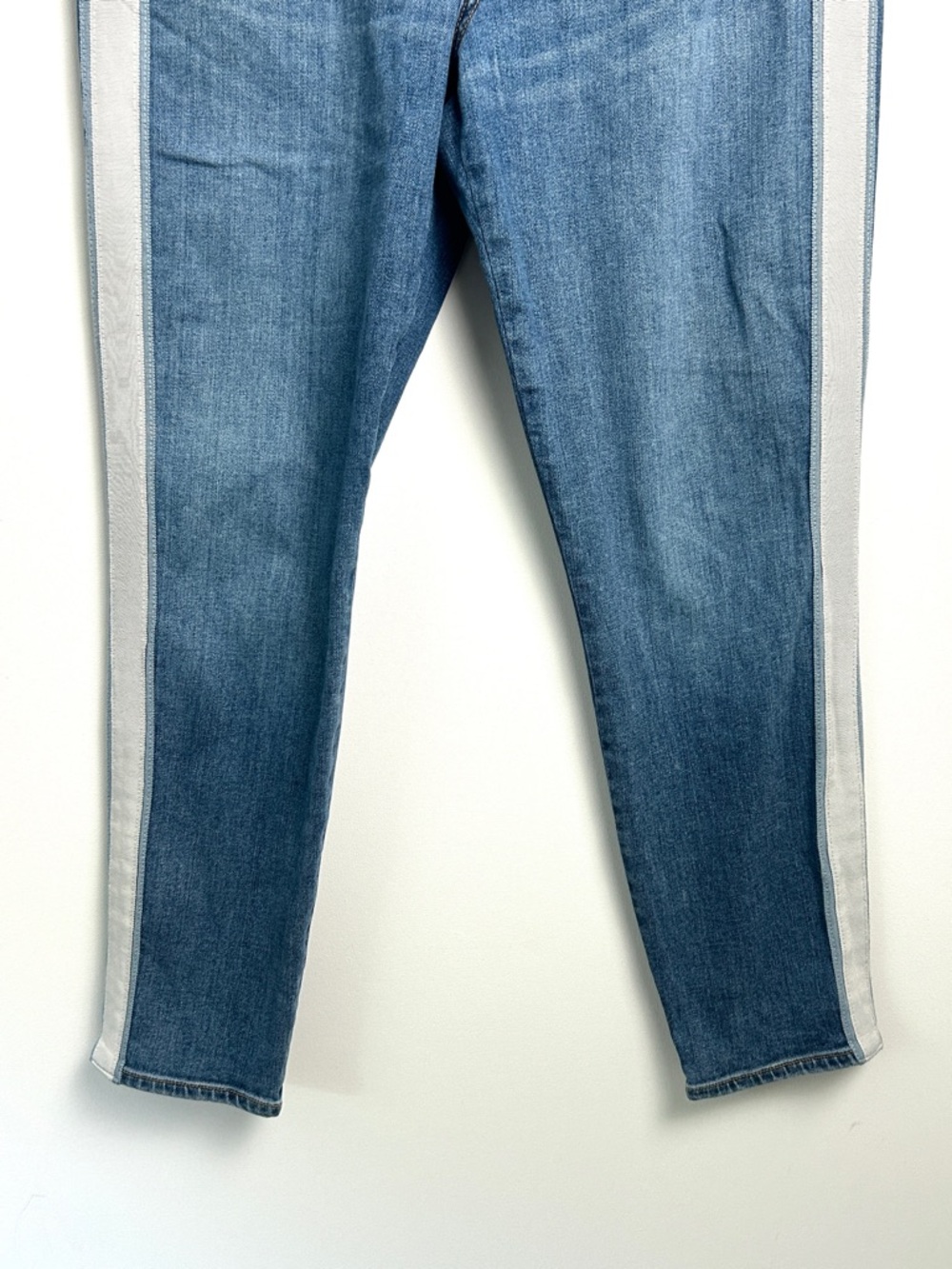 Veronica Beard Debbie Jeans Beacon Stripe Button Fly Women's 31 Size 12 Blue - Picture 4 of 15